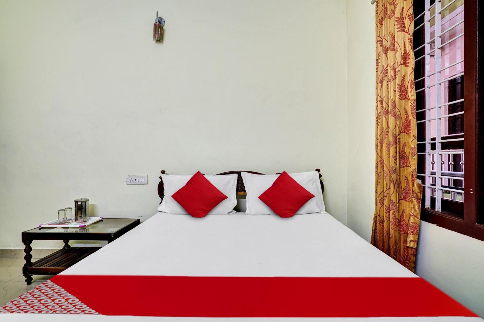 Oyo Flagship Ammu Cottage Мунар Екстериор снимка