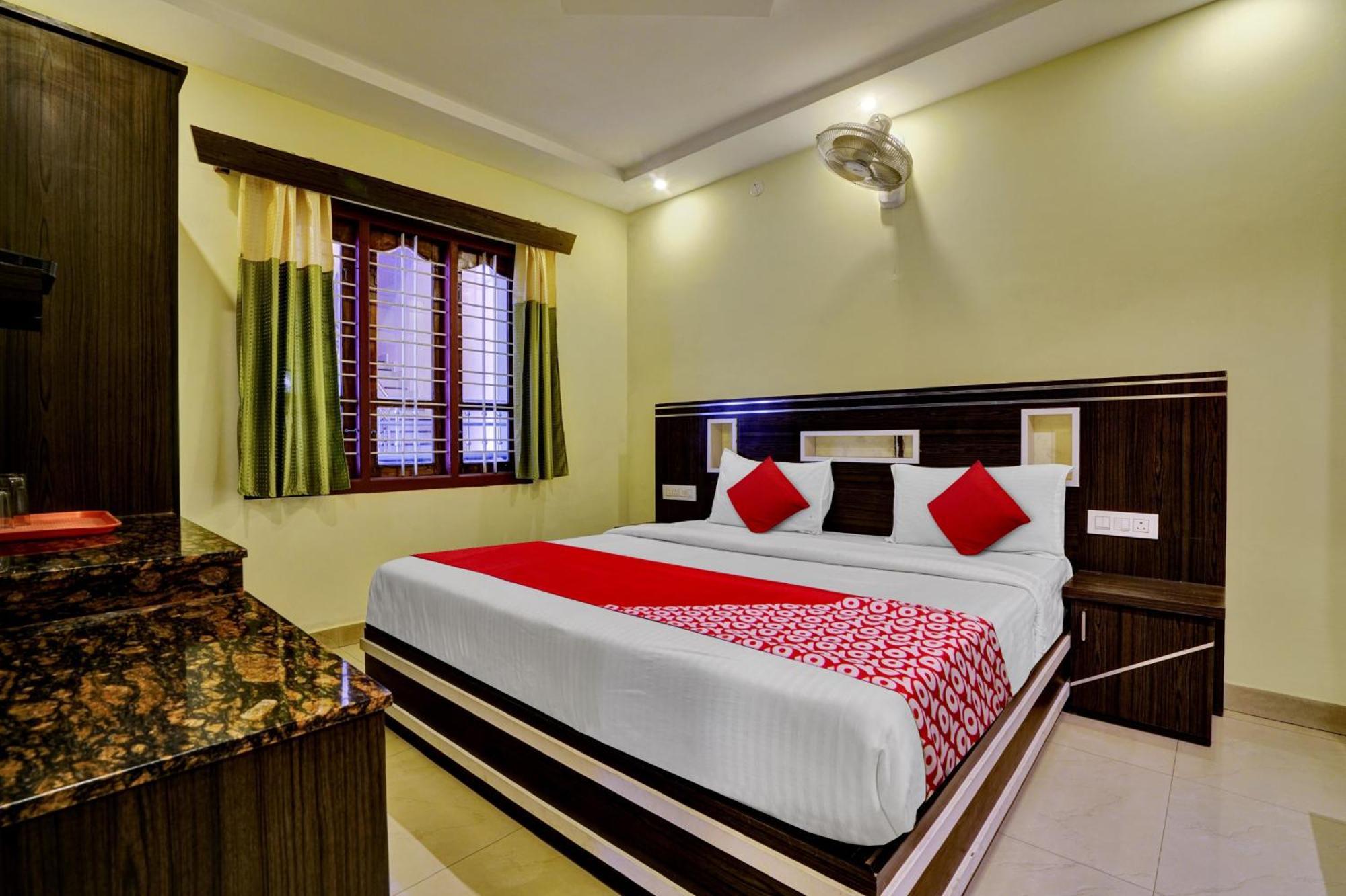 Oyo Flagship Ammu Cottage Мунар Екстериор снимка